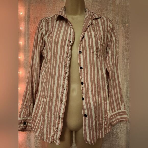 Jachs Girlfriend soft button up size smalll. - Picture 2 of 4